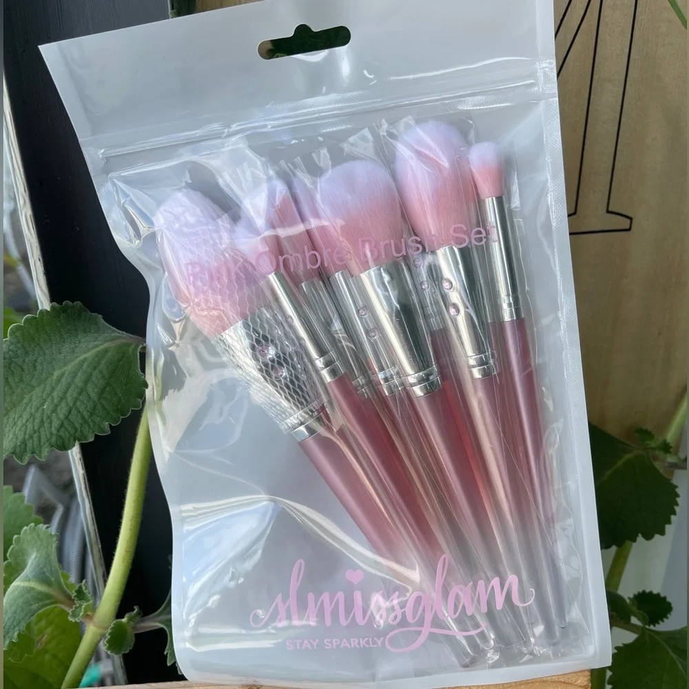 SLMISSGLAM BEAUTY Pink Ombre Brush Set (8)